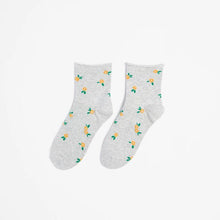 Roll Hem Quarter Crew Socks