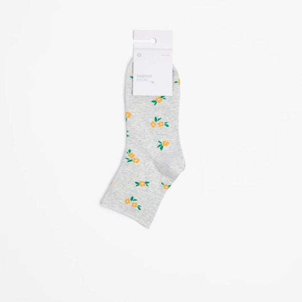 Roll Hem Quarter Crew Socks