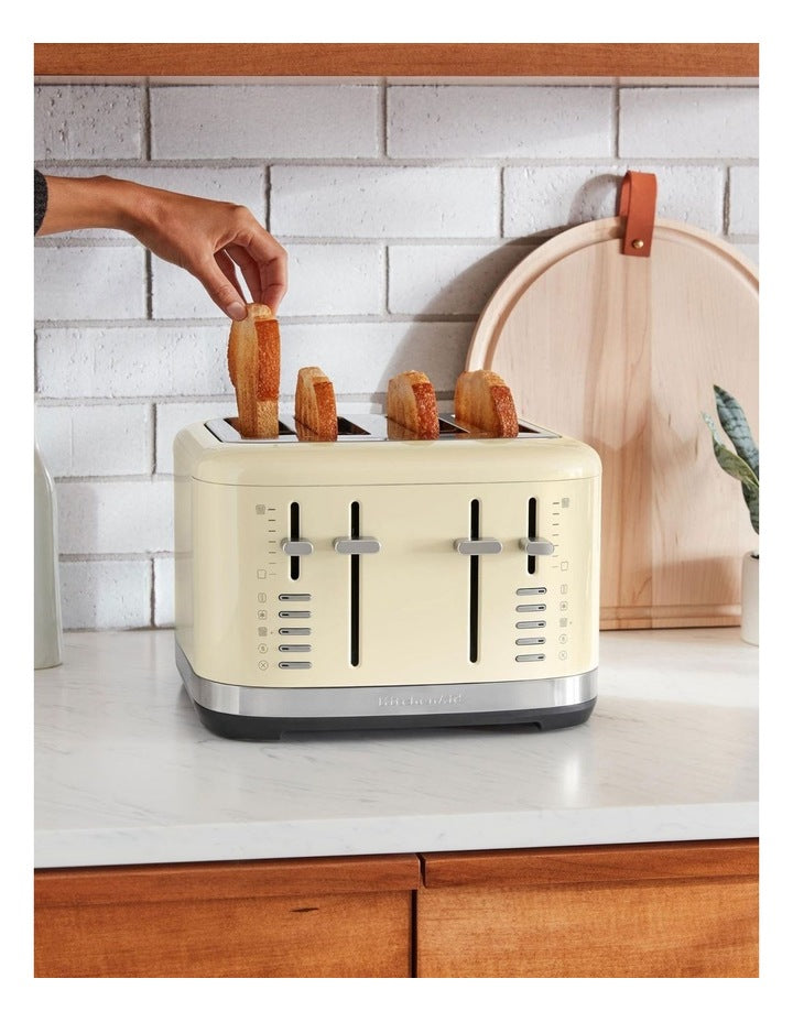 4 Slice Toaster in Almond Cream 5KMT4109AAC