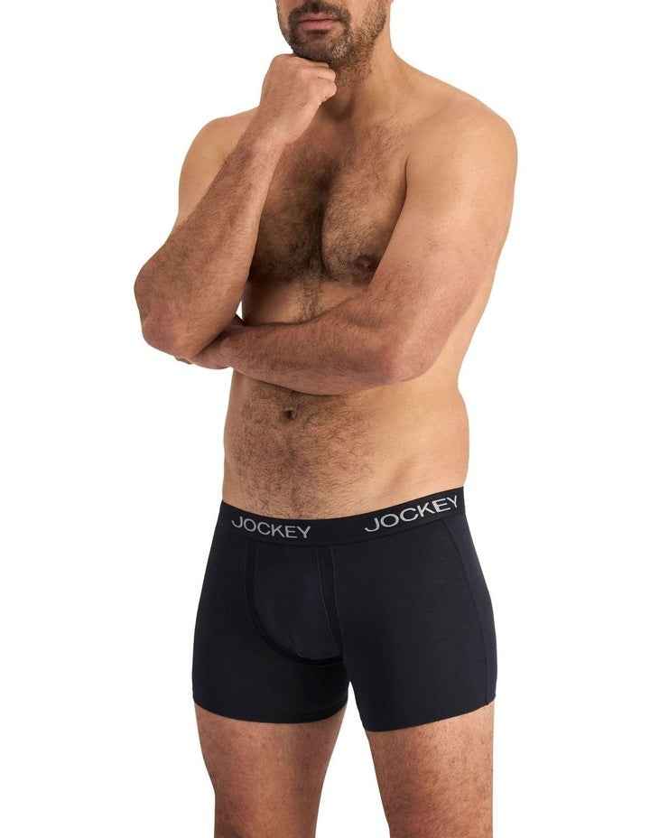 Chafe Proof Pouch Trunk in Black