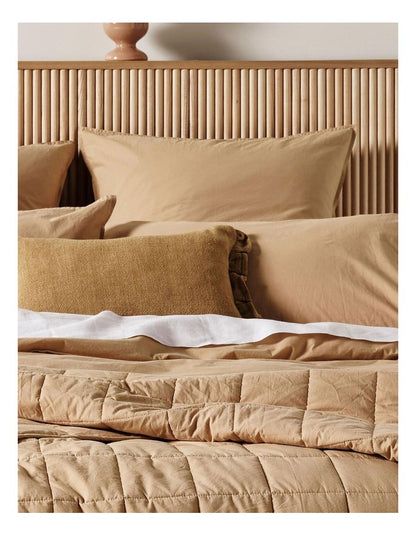Evie Organic Stonewash Coverlet in Toasted Pecan