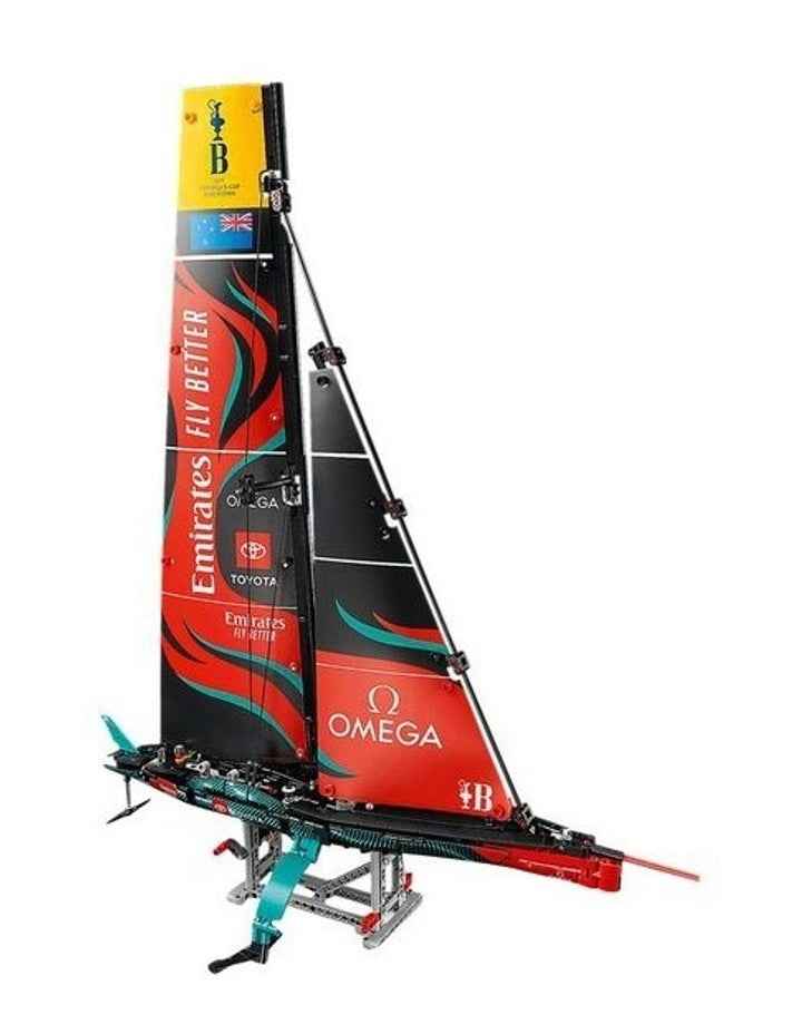 Technic Emirates Team New Zealand AC75 Yacht 42174