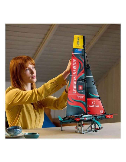 Technic Emirates Team New Zealand AC75 Yacht 42174