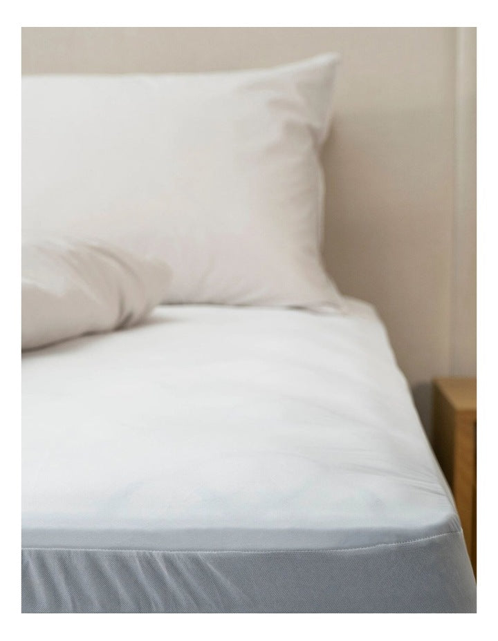 Simplex Dynatex Mattress Protector in White