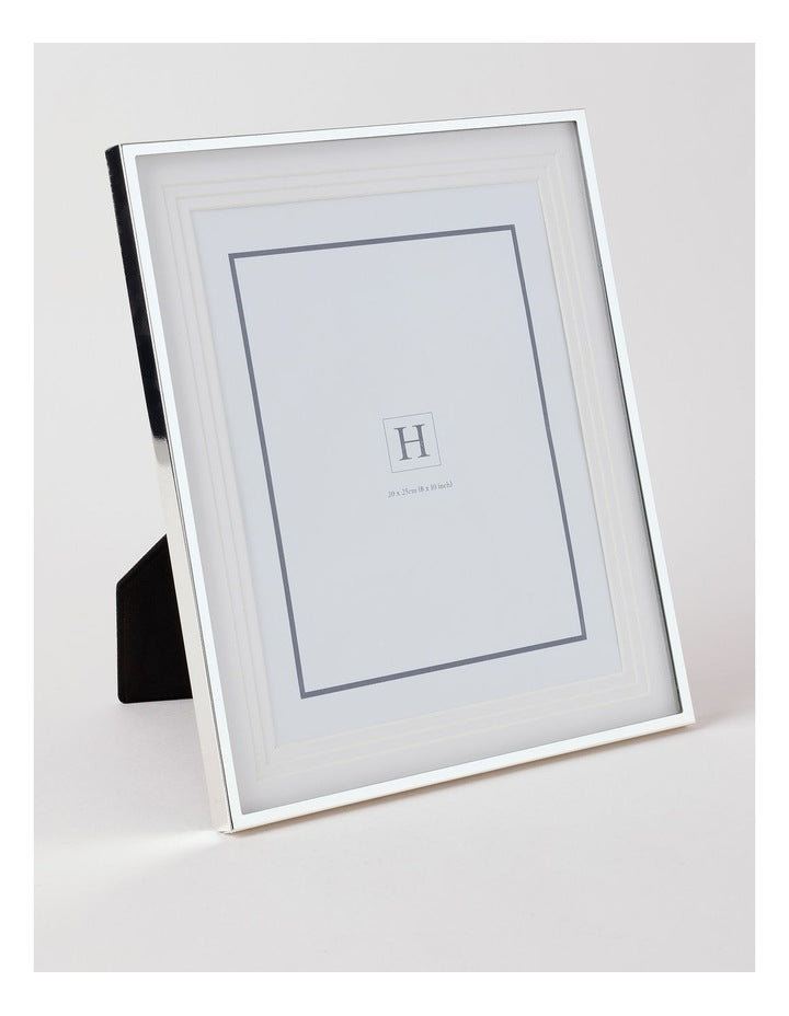 Triple Matte Look Frame 20x25 in Silver