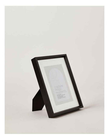 Aluminium Photo Frame 15x20cm Matted to 10x15cm in Black