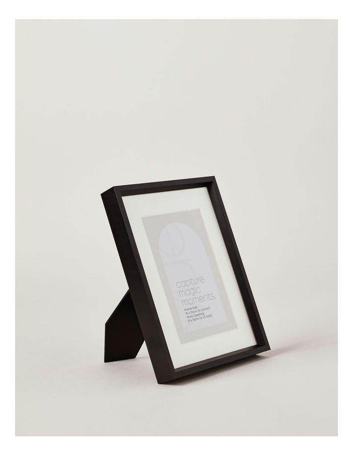 Aluminium Photo Frame 15x20cm Matted to 10x15cm in Black