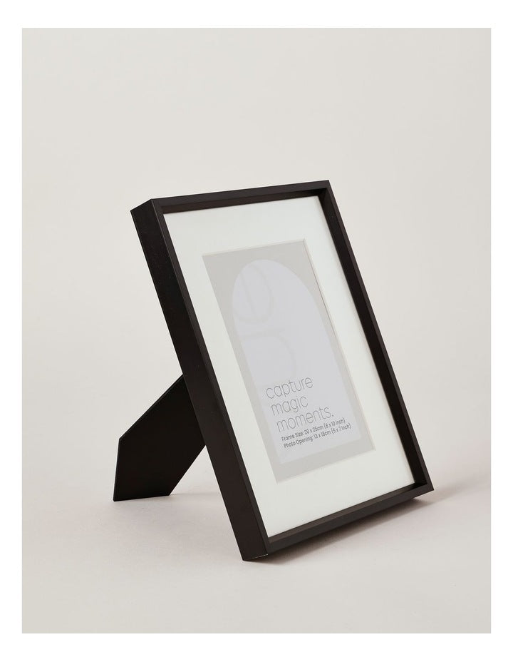 Aluminium Photo Frame  20x25cm Matted to 13x18cm in Black