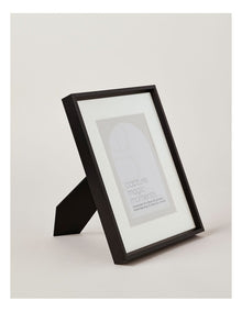 Aluminium Photo Frame  20x25cm Matted to 13x18cm in Black