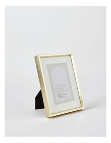 Aluminium Photo Frame 15x20cm Matted to 10x15cm in Gold