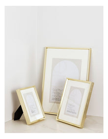 Aluminium Photo Frame 15x20cm Matted to 10x15cm in Gold