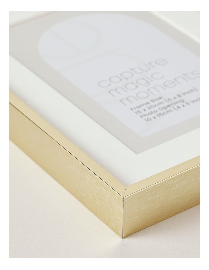 Aluminium Photo Frame 15x20cm Matted to 10x15cm in Gold