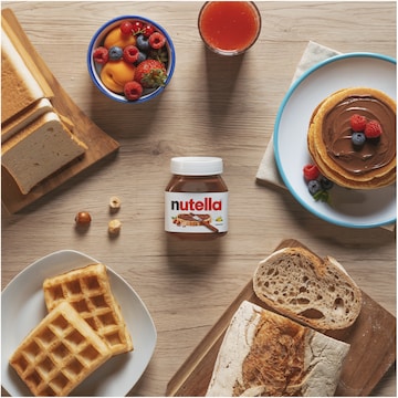 Nutella Hazelnut Chocolate Spread 220g