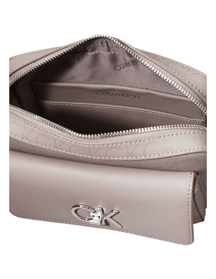 Re-Lock Pu Crossbody Bag in Grey