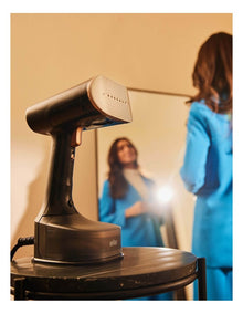 QuickStyle 7 Garment Steamer in Black GS7077BK