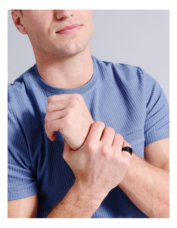 Signet S Ring in Black