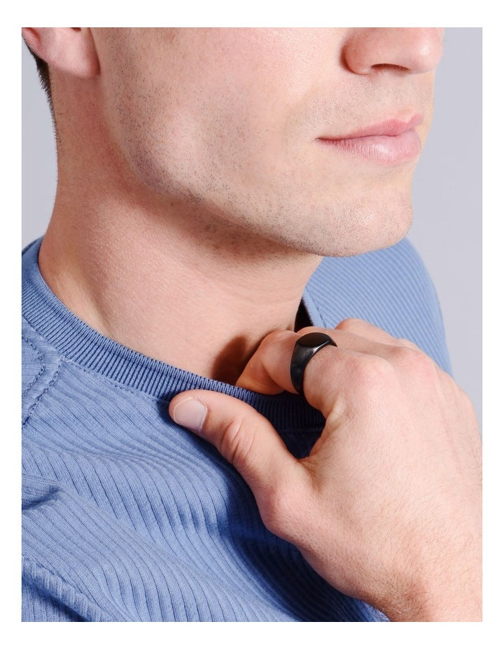 Signet L Ring in Black