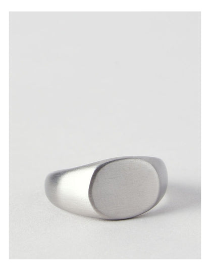 Signet S Ring in Silver