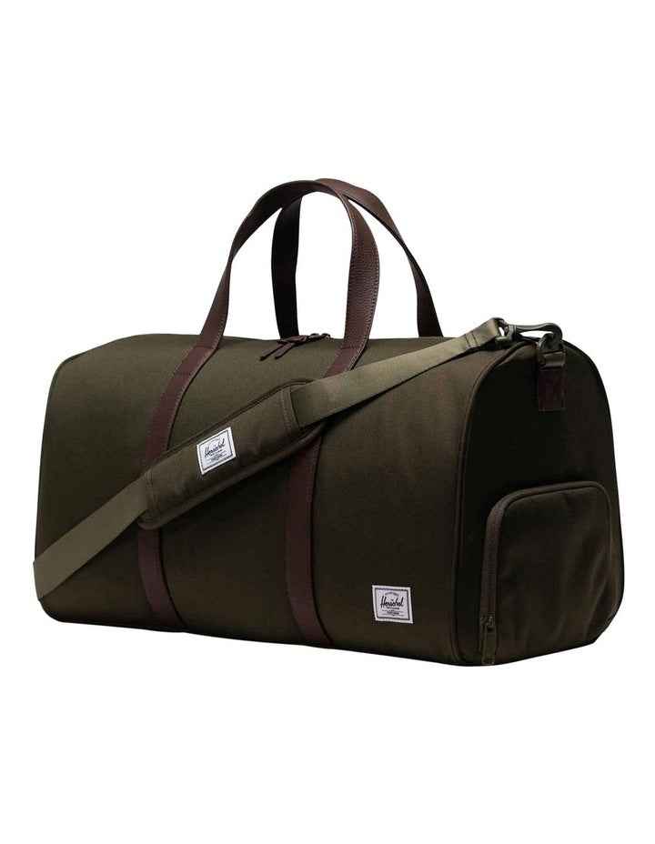 Novel Duffle Bag 43L in Ivy Green