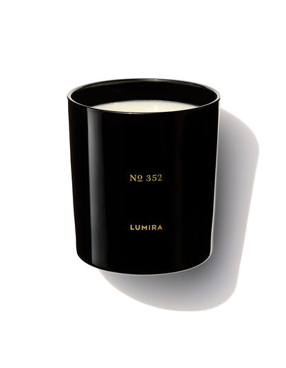 No 352 Woody & Cedar Candle 300g