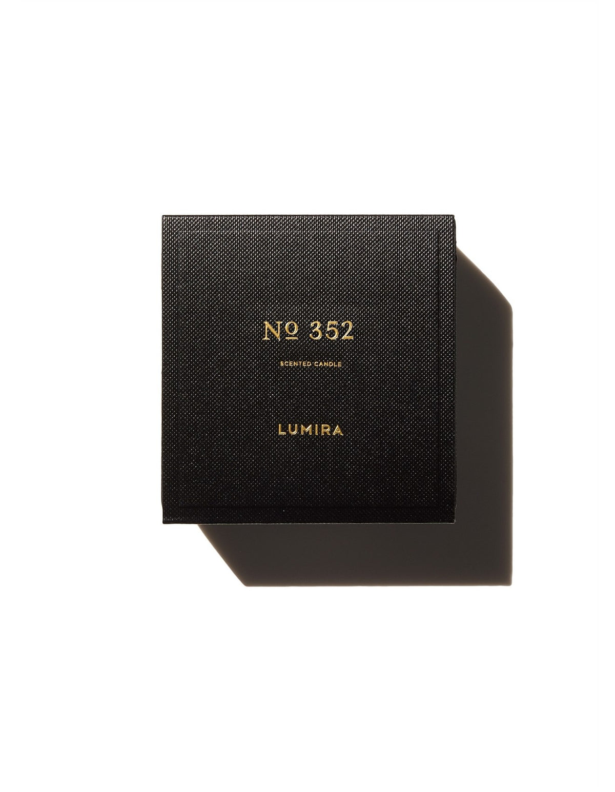 No 352 Woody & Cedar Candle 300g