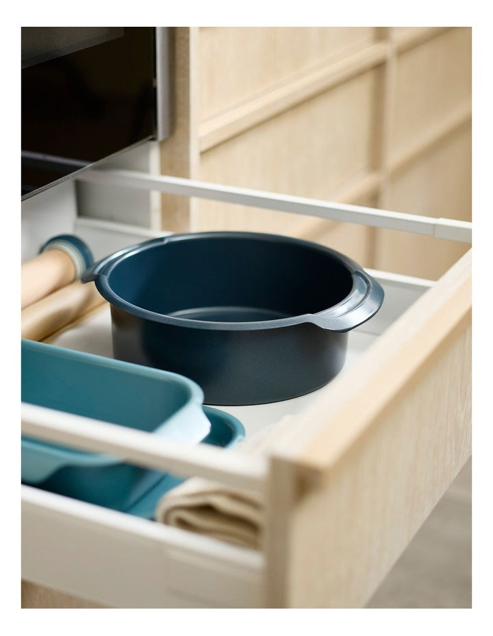 Nest Bake Round Cake Tin 23cm in Blue