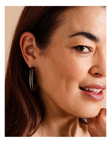 Half Hoop With Metal Earring in Black