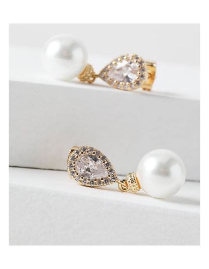 Diamante Encrusted Pearl Drops Earring in Gold/Pearl