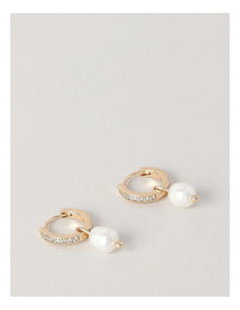 Mini Ring With Pearl Drop Earring in Gold/Pearl