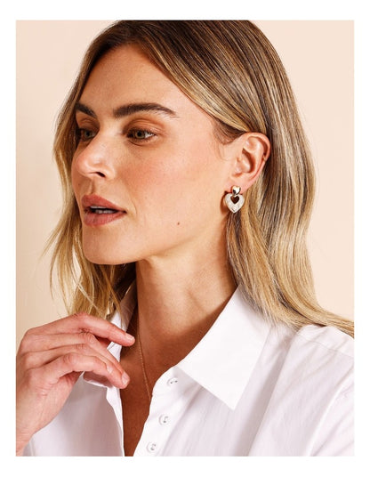 Pearl Heart Shaped Stud Earring in Gold