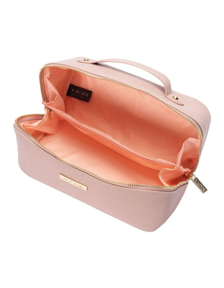 Destination Bordeaux Travel Bag in Blush