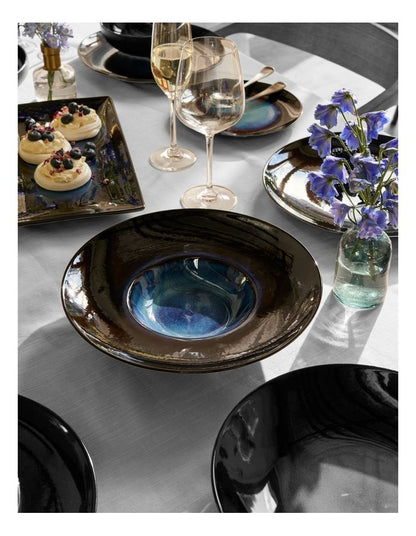 Caviar Midnight Show Plate 28cm in Black/Blue