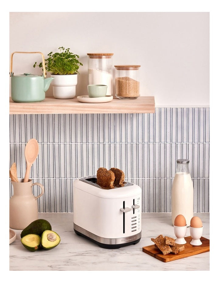 2 Slice Toaster in Porcelain 5KMT2109APL