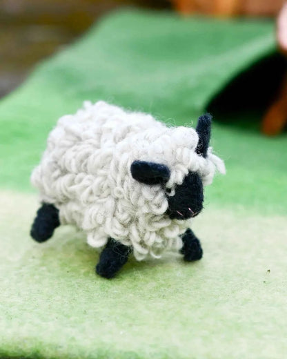 Tara Treasures Felt Sheep Pretend & Imaginative Play Farm Animal Toys Felt Animals 3yrs+