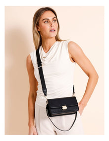 Lyon Shoulder Bag in Black