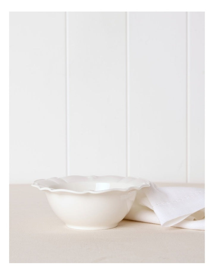 Bella Scalloped Soup Bowl in White