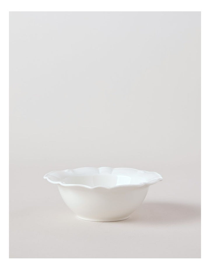 Bella Scalloped Cereal Bowl in White