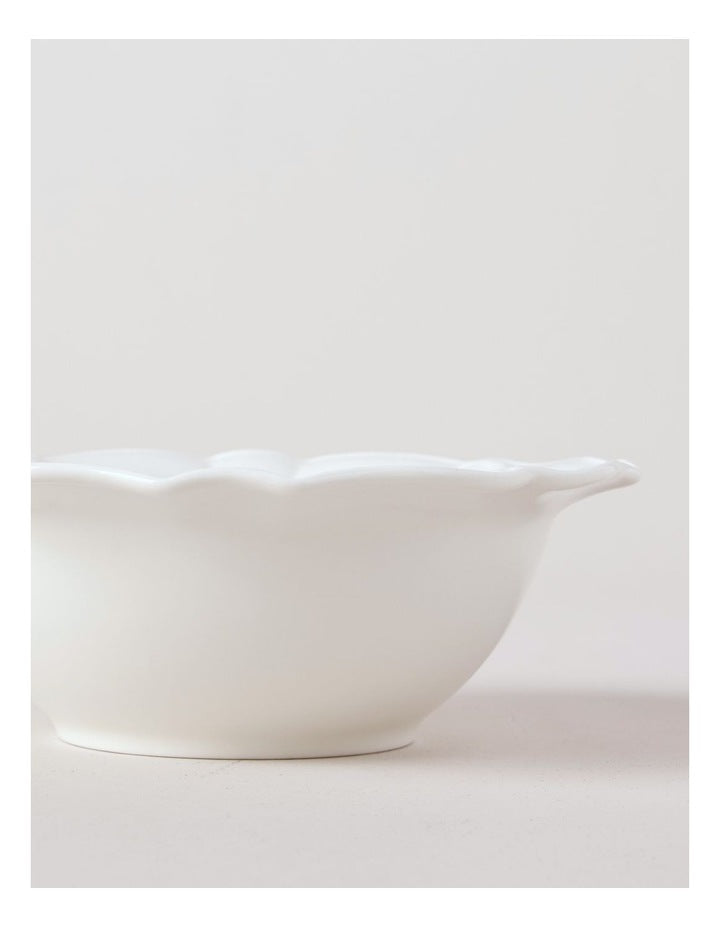 Bella Scalloped Cereal Bowl in White