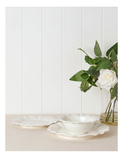 Bella Scalloped Cereal Bowl in White