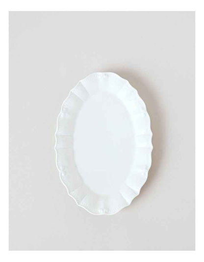 Bella Scalloped Oval Plate Small in White