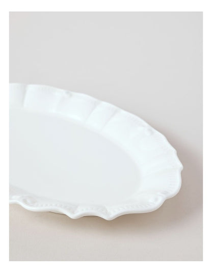 Bella Scalloped Oval Plate Small in White