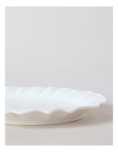 Bella Scalloped Oval Plate Small in White