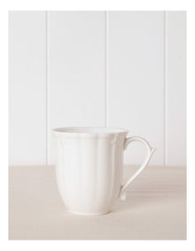 Bella Scalloped Mug in White