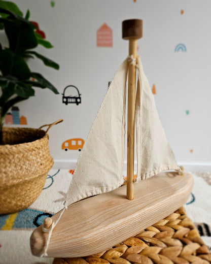 Qtoys EcoVoyager Tree Sailing Boat Sand and Water Toys 3yrs+