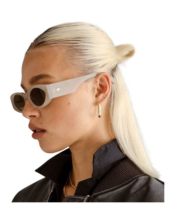 Mermaiden Sunglasses in Oatmeal