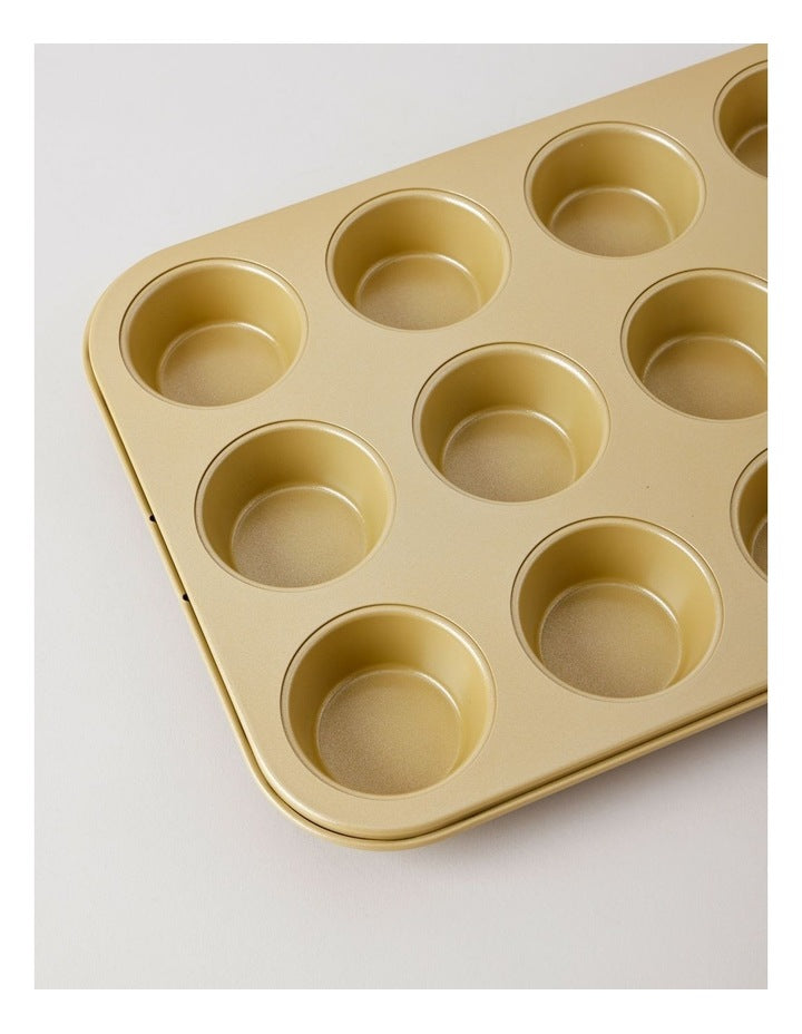 Gold 12 Cup Muffin