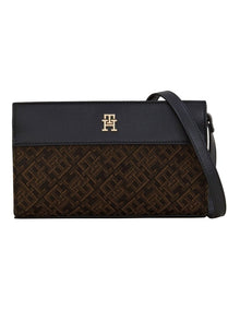 Im Latam Jacquard Crossover Bag in Black