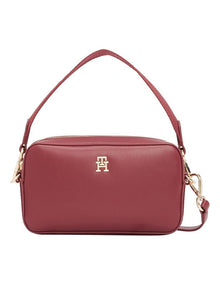 Distinct Camera Bag in Raspberry