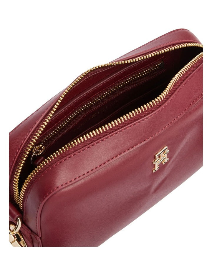 Distinct Camera Bag in Raspberry