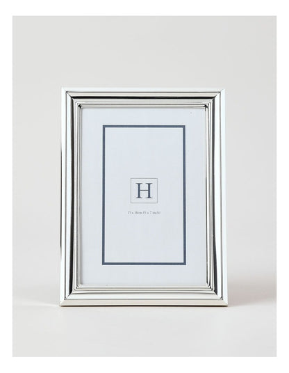Crest Bevel Metal Photo Frame 13x18cm in Silver